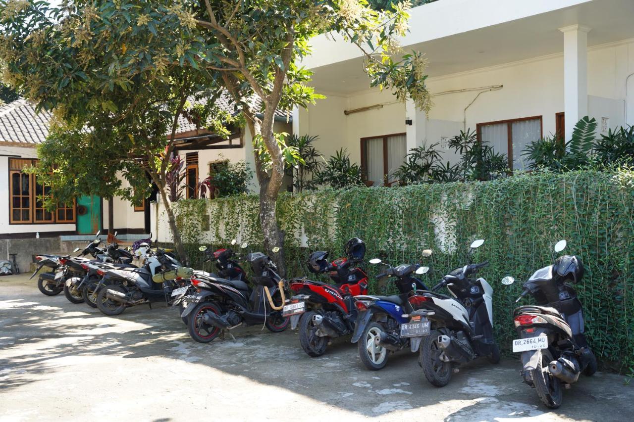 Rasti 2 Homestay Kuta  Exteriör bild