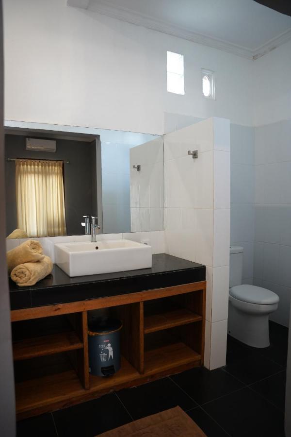 Rasti 2 Homestay Kuta  Exteriör bild