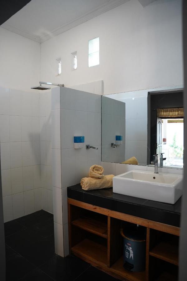 Rasti 2 Homestay Kuta  Exteriör bild